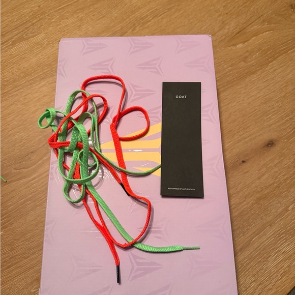 Ja 2 koolaid Nike Athletic Shoes Red and Green - Picture 7 of 7